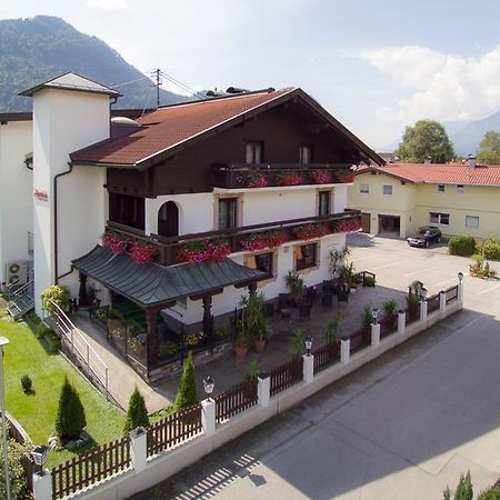 Gasthof Pension Alpenblick Radfeld Exteriér fotografie